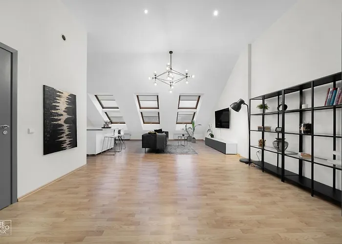 Kaunas Old Town Apartment With Underground Parking